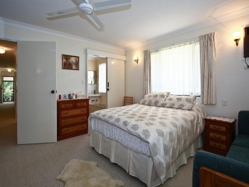 15 Voltaire Street, Shailer Park QLD 4128