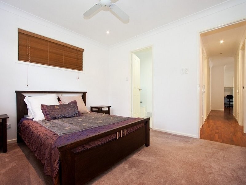 119 Springwood Road, Springwood QLD 4127