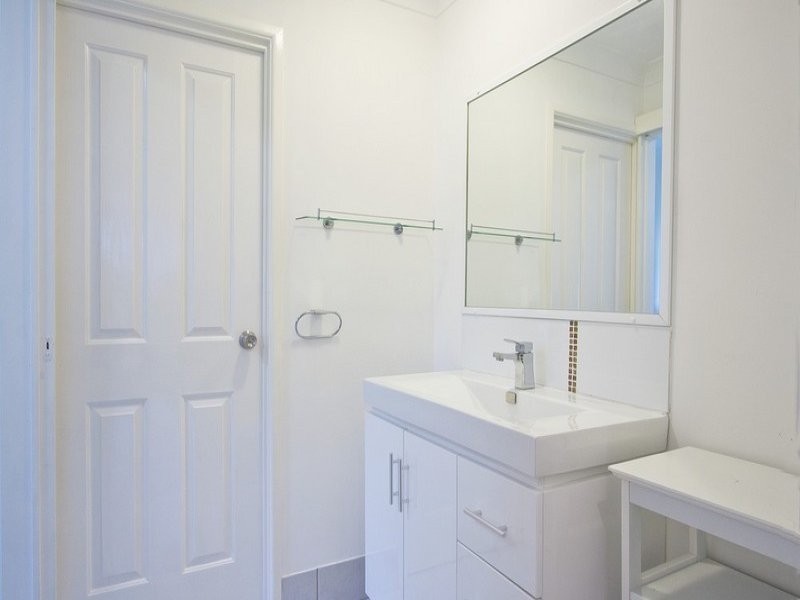 119 Springwood Road, Springwood QLD 4127