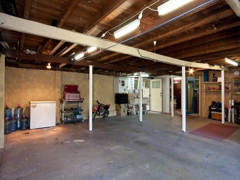 2 Leanne Street, Rochedale South QLD 4123