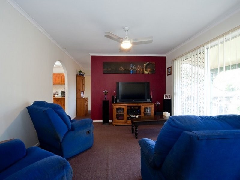 10 Raelene Terrace, Springwood QLD 4127