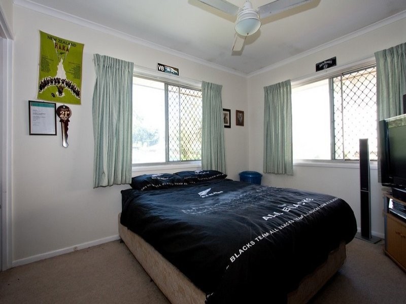 10 Raelene Terrace, Springwood QLD 4127