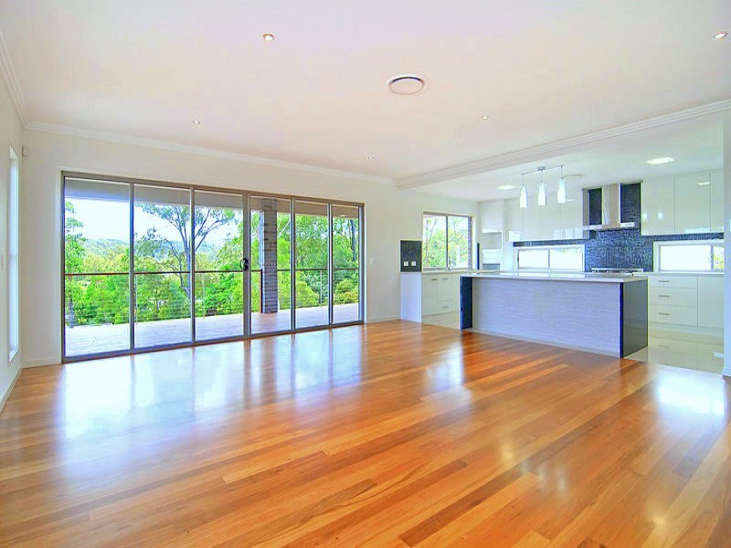 15 Baxton Place, Shailer Park QLD 4128