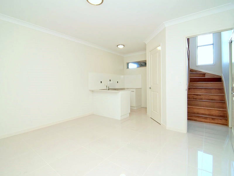 15 Baxton Place, Shailer Park QLD 4128