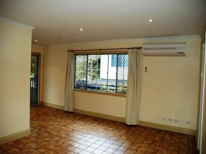 2880 Logan Rd, Underwood QLD 4119