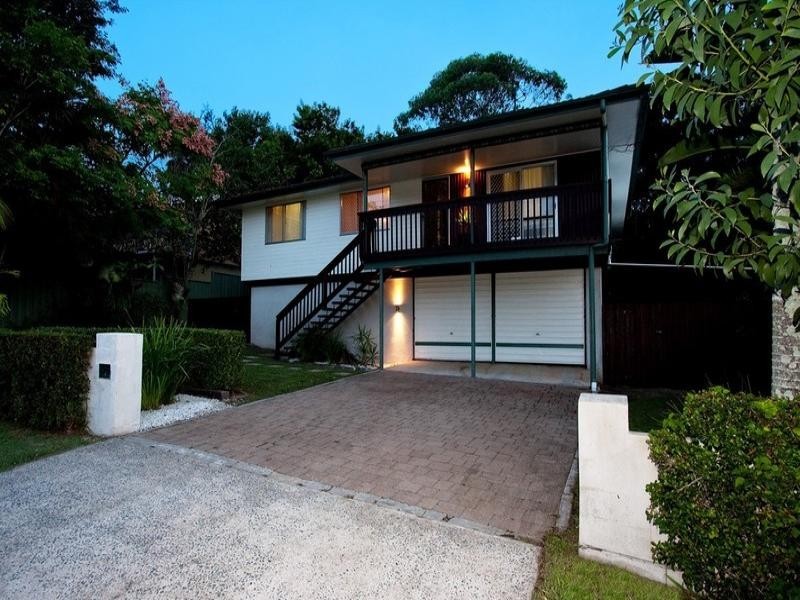 4 Narrawong Street, Rochedale South QLD 4123