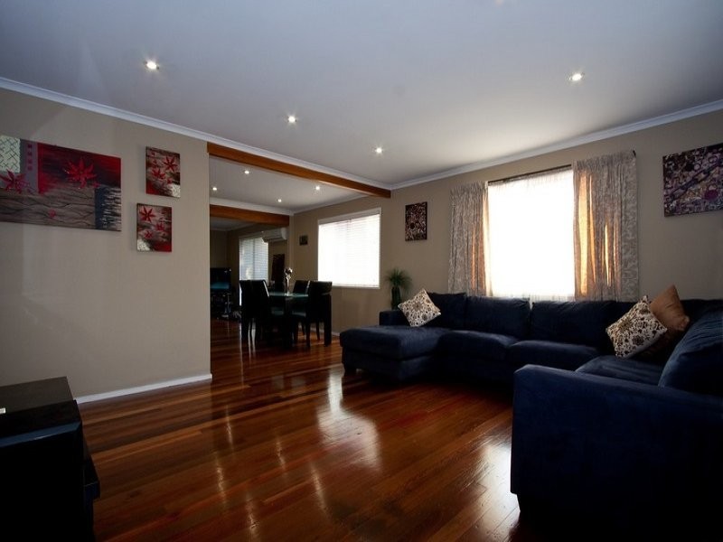 4 Narrawong Street, Rochedale South QLD 4123
