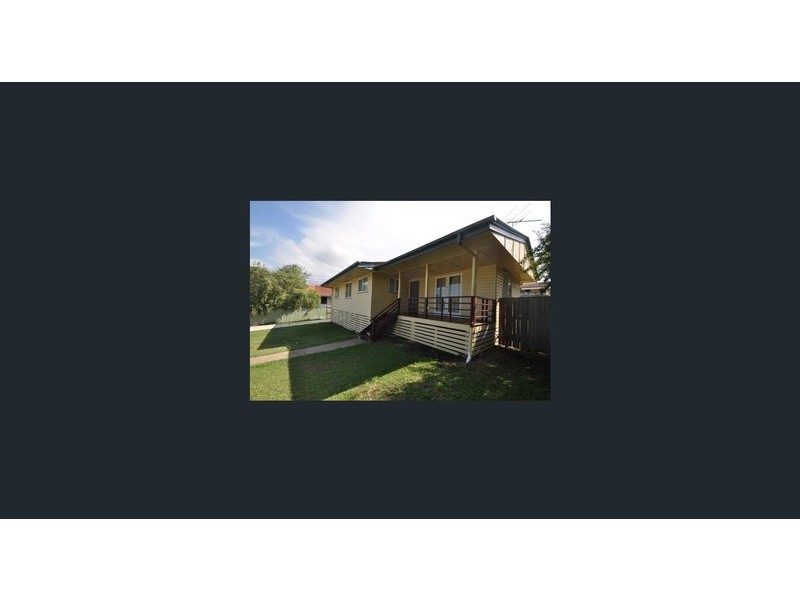 4 Skyline Drive, Kingston QLD 4114