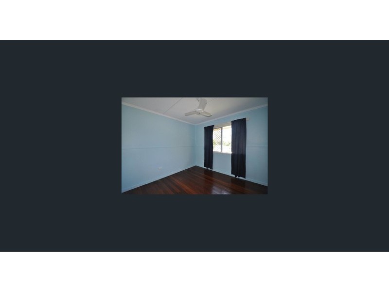 4 Skyline Drive, Kingston QLD 4114