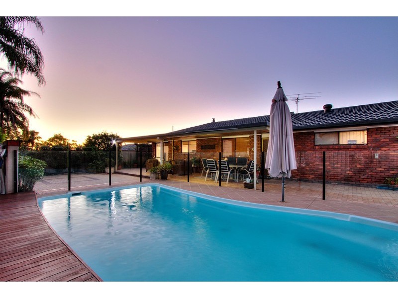 39 Caloola Drive, Springwood QLD 4127