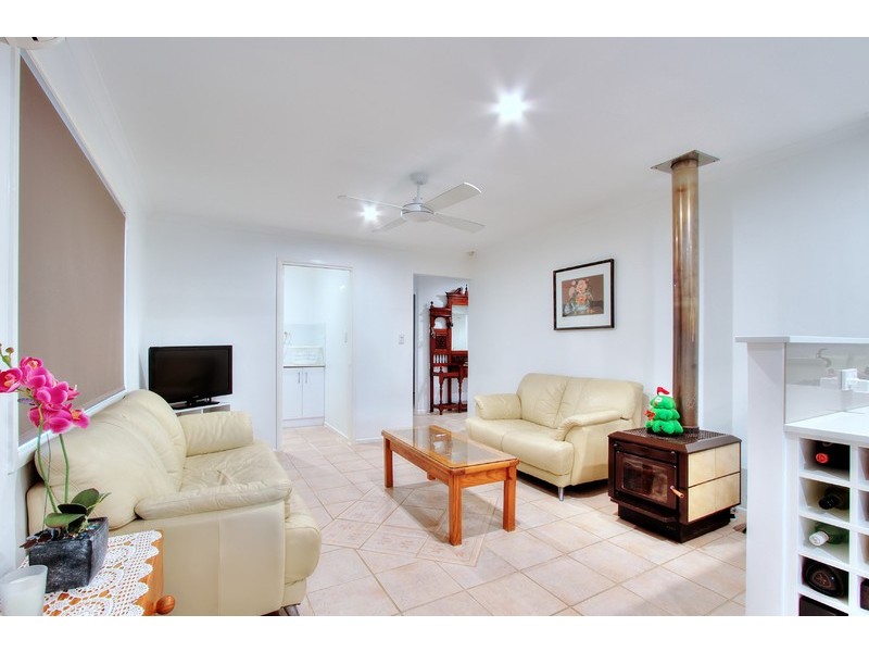 39 Caloola Drive, Springwood QLD 4127