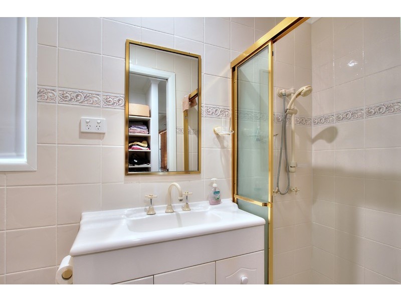 39 Caloola Drive, Springwood QLD 4127