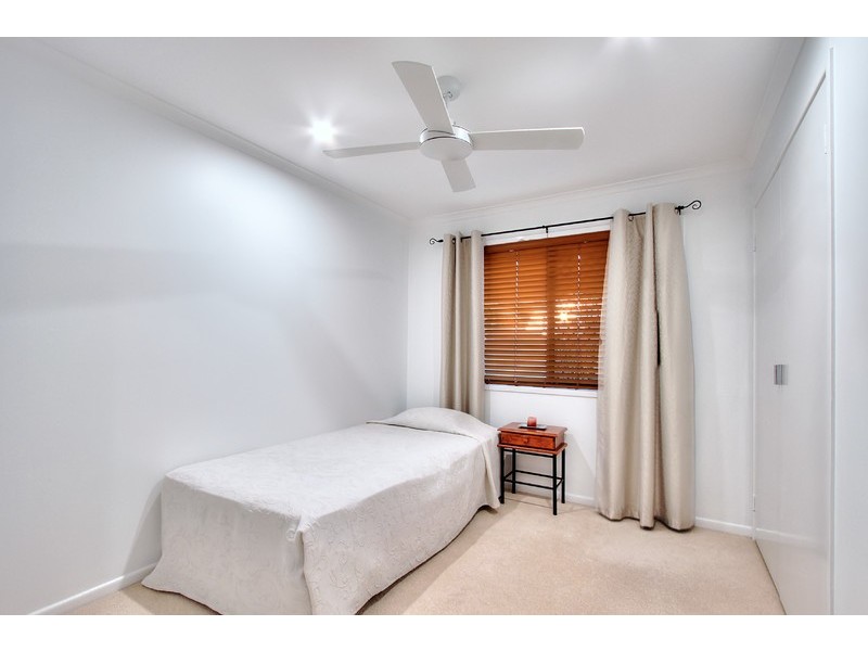 39 Caloola Drive, Springwood QLD 4127