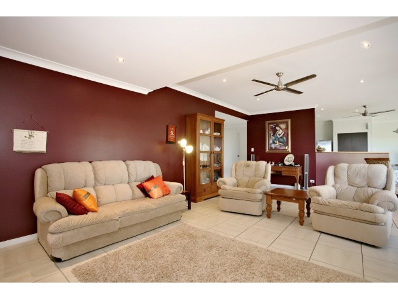 25 Mamaku Street, Fernvale QLD 4306