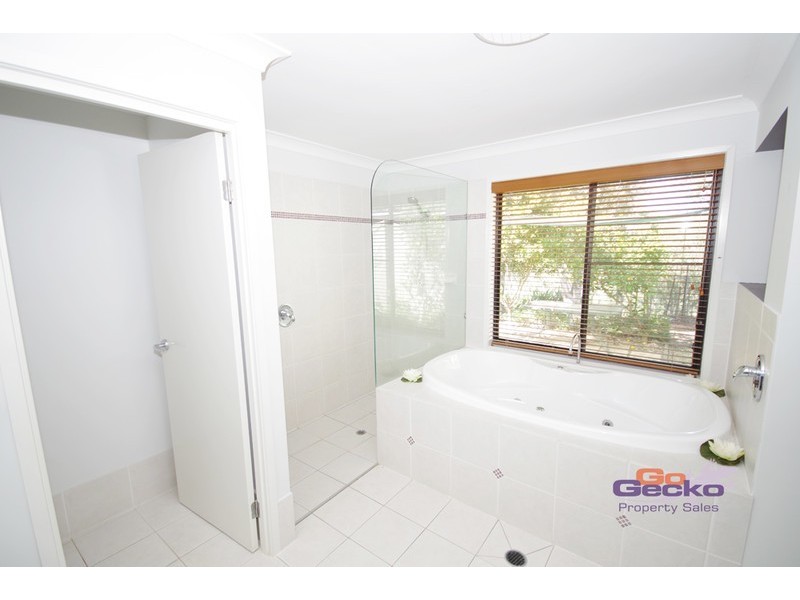 25 Mamaku Street, Fernvale QLD 4306