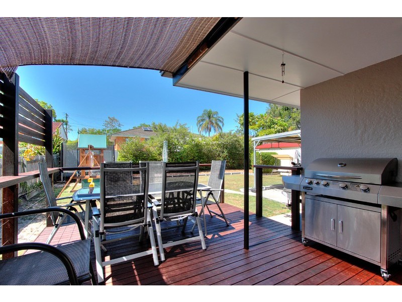 15 Yugumbri Crescent, Logan Central QLD 4114