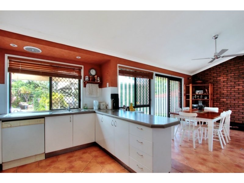 9 Oxley Circuit, Daisy Hill QLD 4127