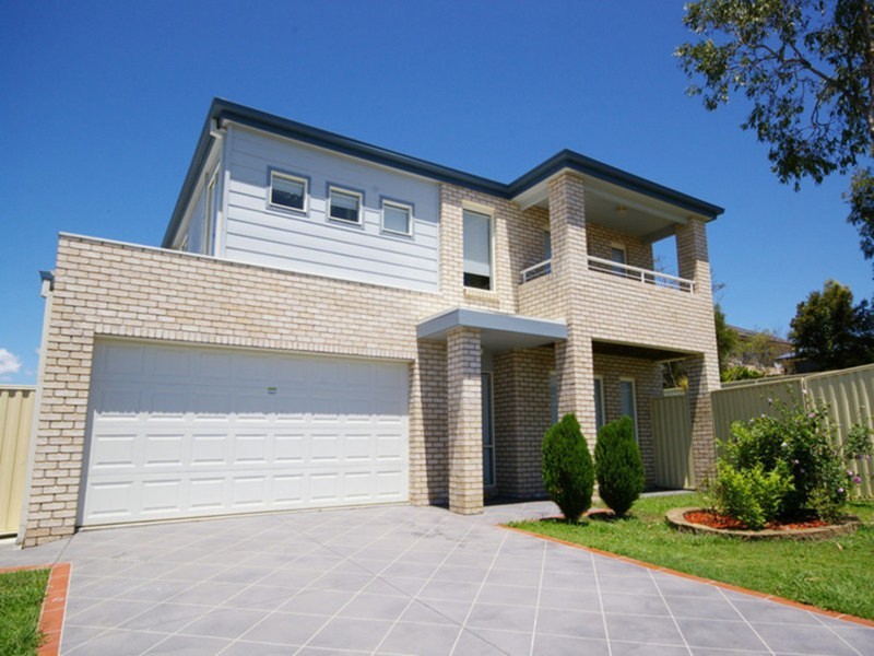 1 Amadeus Circuit, Springfield Lakes QLD 4300