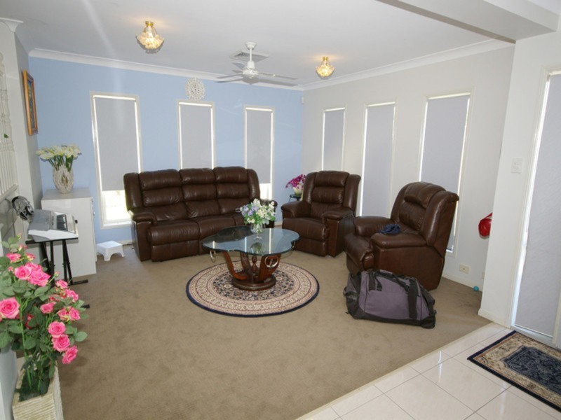 1 Amadeus Circuit, Springfield Lakes QLD 4300