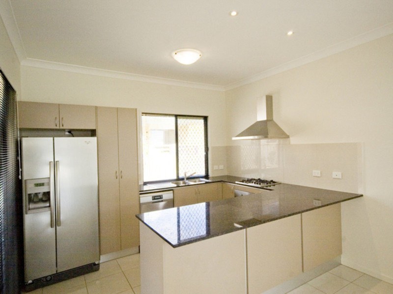 9 Peppermint Court, Springfield Lakes QLD 4300