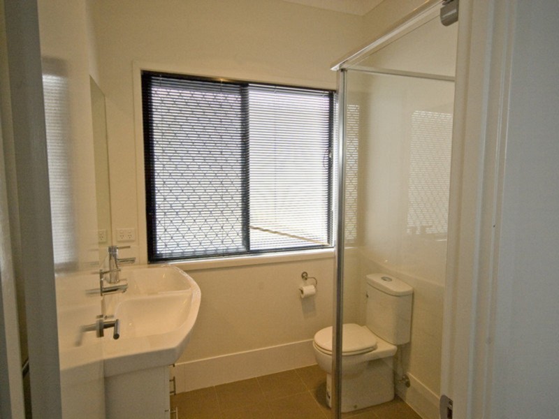 9 Peppermint Court, Springfield Lakes QLD 4300