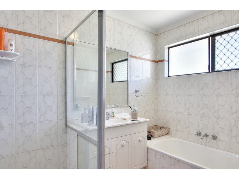 4 Evenwood Street, Daisy Hill QLD 4127