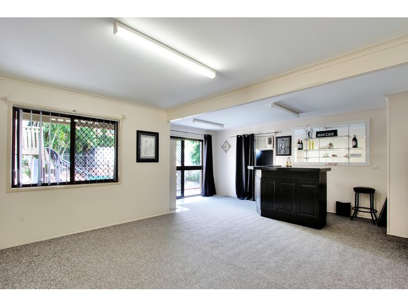 10 Lorimer Street, Springwood QLD 4127