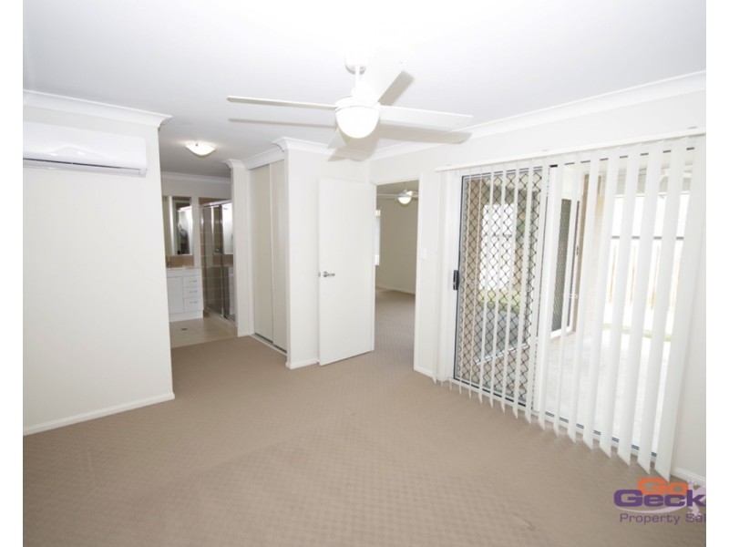 54 Fitzpatrick Circuit, Augustine Heights QLD 4300