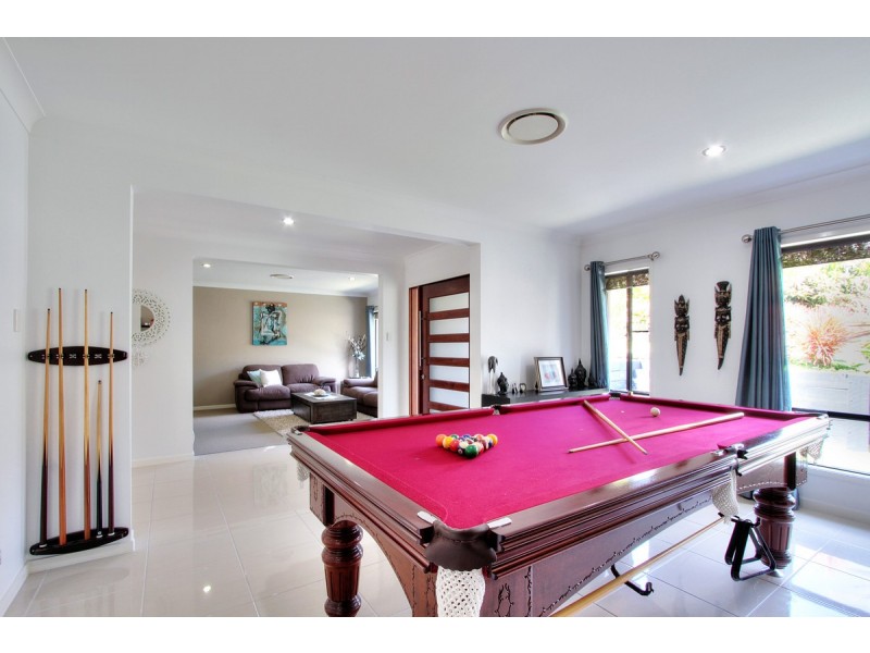 2 Hans Street, Upper Coomera QLD 4209