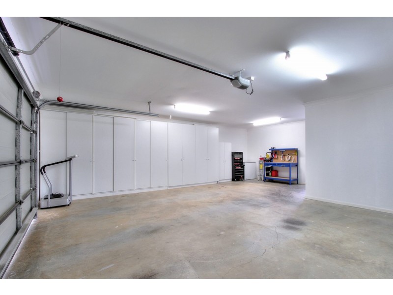 2 Hans Street, Upper Coomera QLD 4209