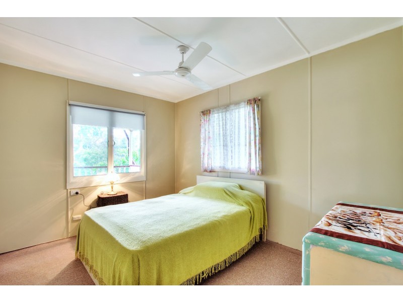 19 Murrays Road, Slacks Creek QLD 4127