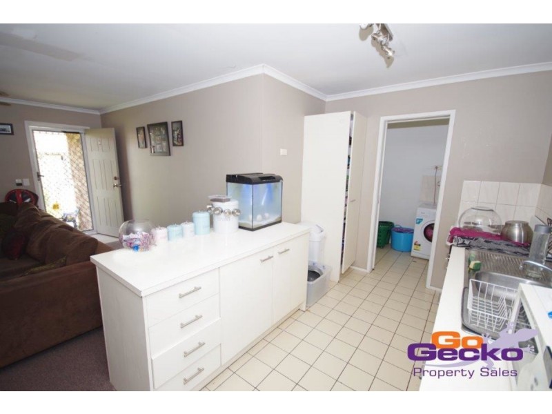 2/11 Broadfoot Drive, Goodna QLD 4300
