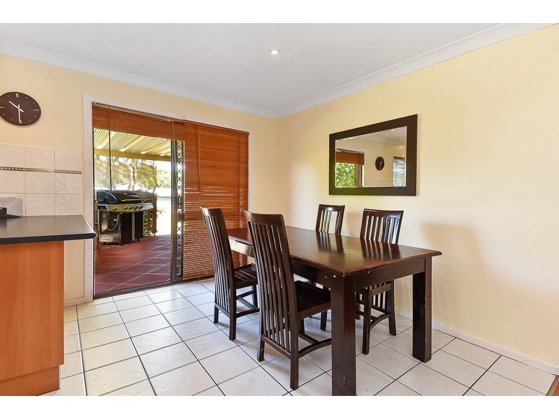 10 Lauretta Avenue, Springwood QLD 4127