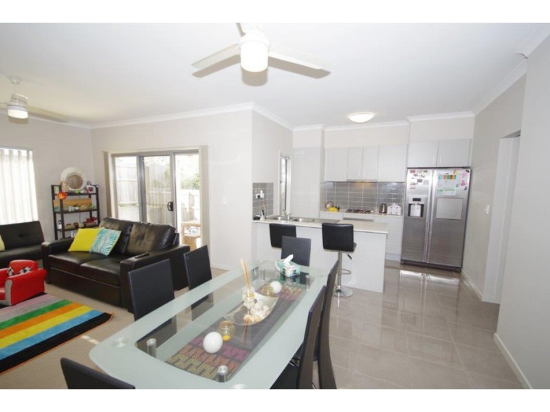 7 Francisca Drive, Augustine Heights QLD 4300
