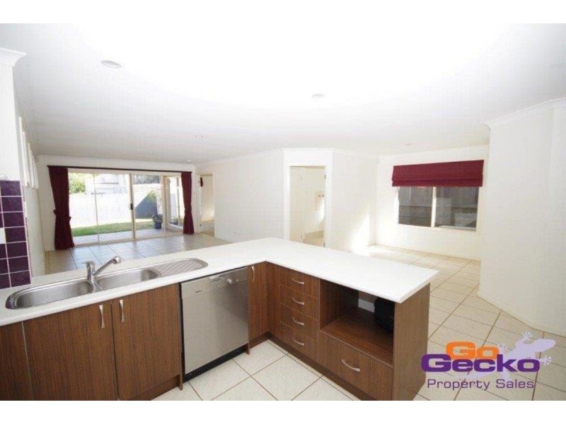 17 Waterview Court, Springfield Lakes QLD 4300