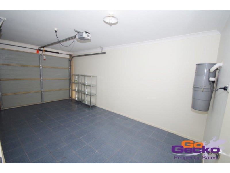 17 Waterview Court, Springfield Lakes QLD 4300