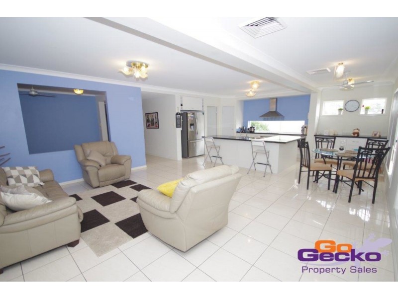 1 Amadeus Circuit, Springfield Lakes QLD 4300