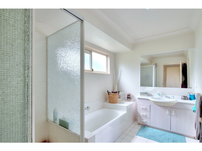 2/18 Daisy Hill Road, Daisy Hill QLD 4127