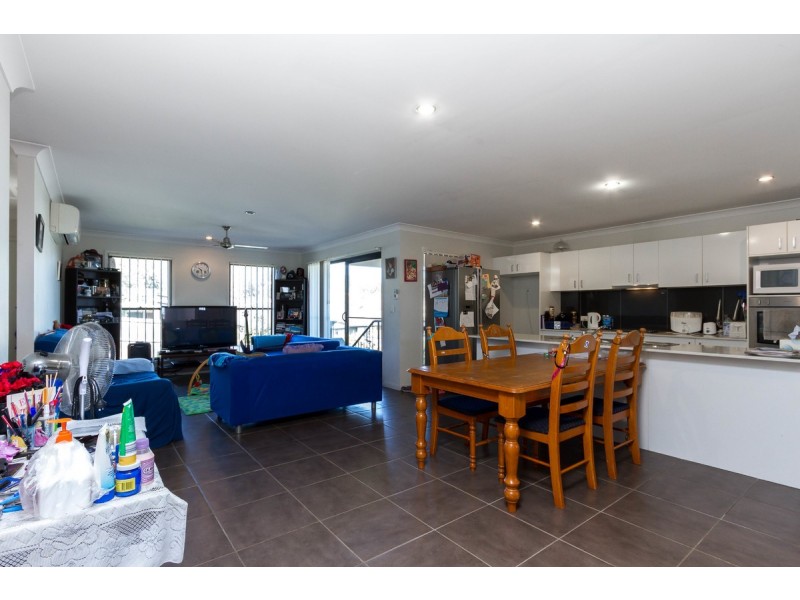94 Outlook Drive, Waterford QLD 4133