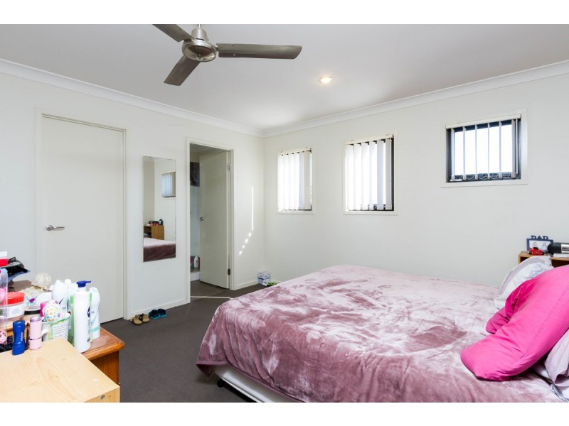 94 Outlook Drive, Waterford QLD 4133