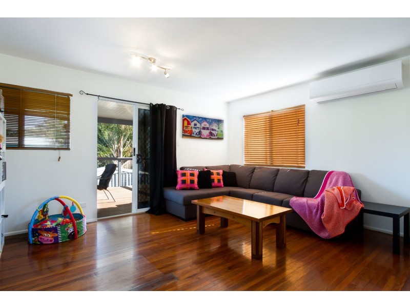 28 Anthony Street, Kingston QLD 4114
