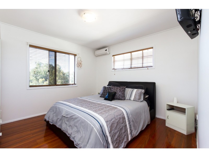 28 Anthony Street, Kingston QLD 4114