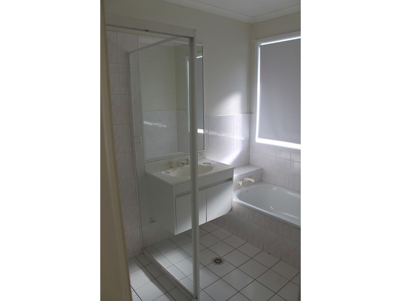 7 Perak Court, Tanah Merah QLD 4128