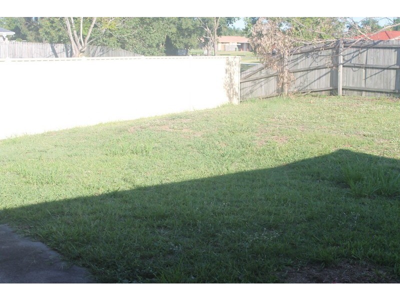 7 Perak Court, Tanah Merah QLD 4128