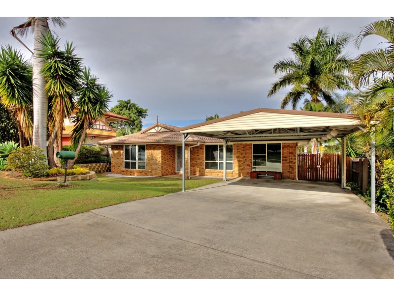 32 Tahan Crescent, Tanah Merah QLD 4128