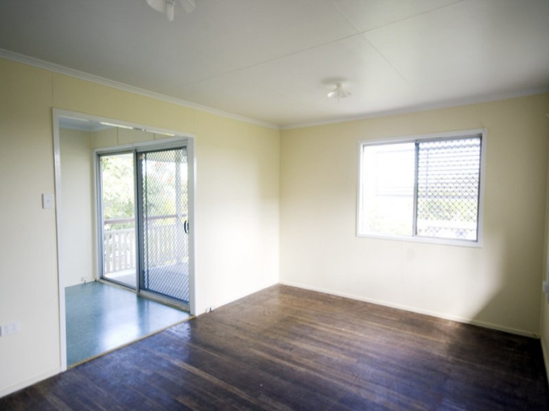 9 Dowden Street, Goodna QLD 4300
