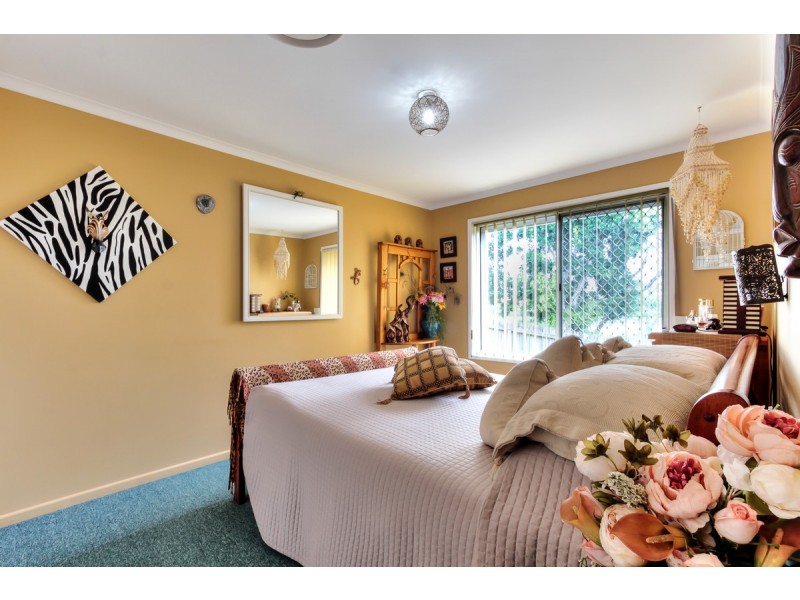 9 Petunia Court, Eagleby QLD 4207