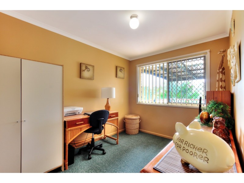 9 Petunia Court, Eagleby QLD 4207