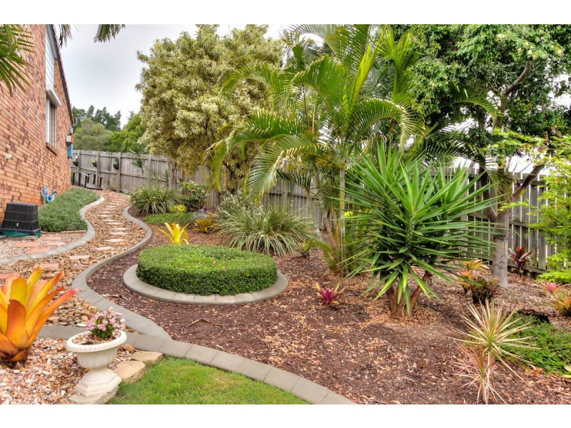 9 Petunia Court, Eagleby QLD 4207