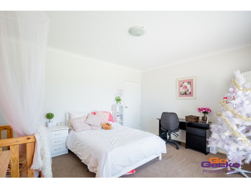 35 Chilton Drive, Deebing Heights QLD 4306